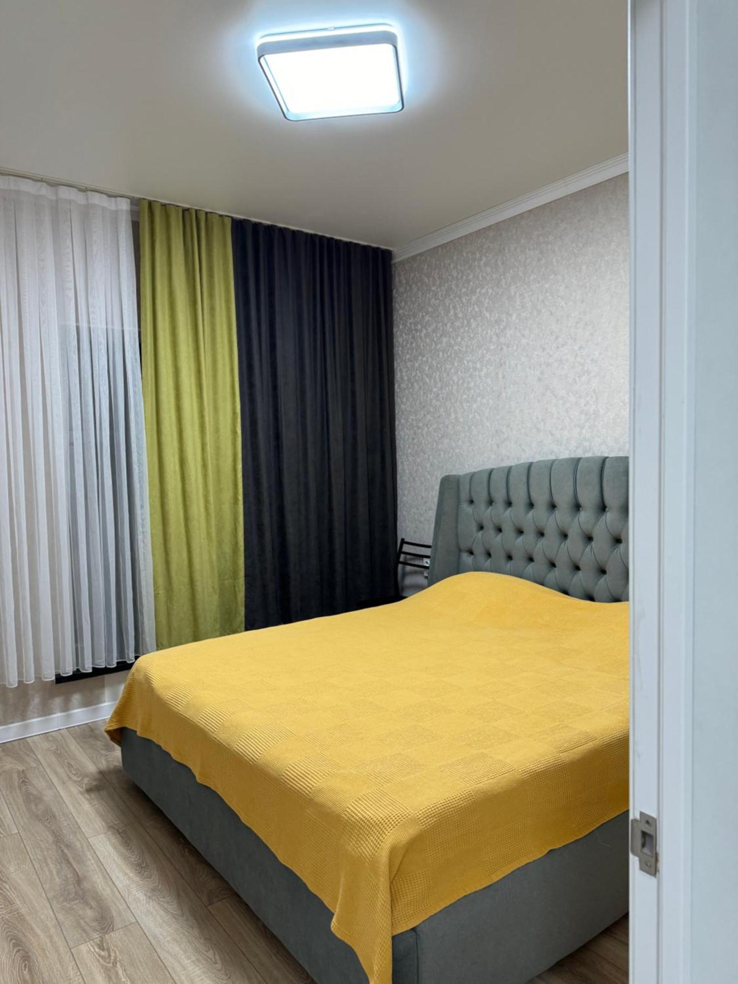 Алые Паруса Hotel Cholponata Buitenkant foto