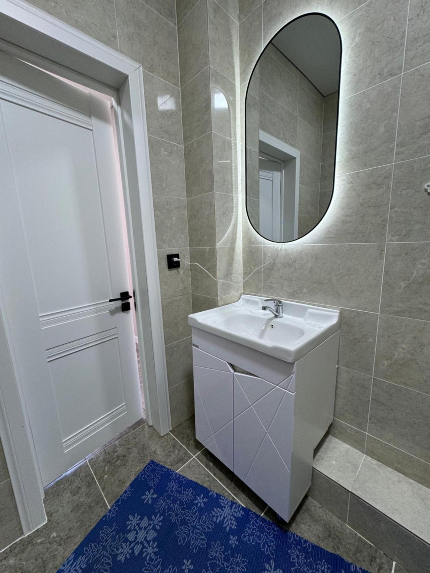 Алые Паруса Hotel Cholponata Buitenkant foto